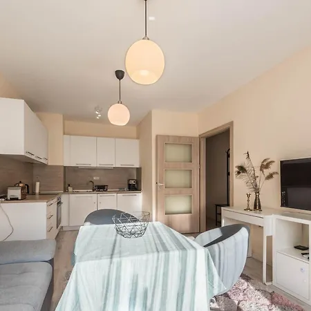 Varna Beach Apartment * فارنا