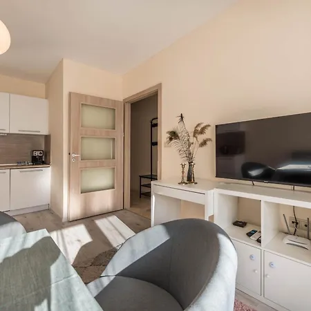 Varna Beach Apartment شقة فارنا