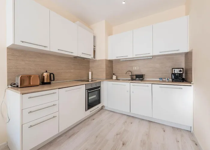 アパート Varna Beach Apartment ヴァルナ